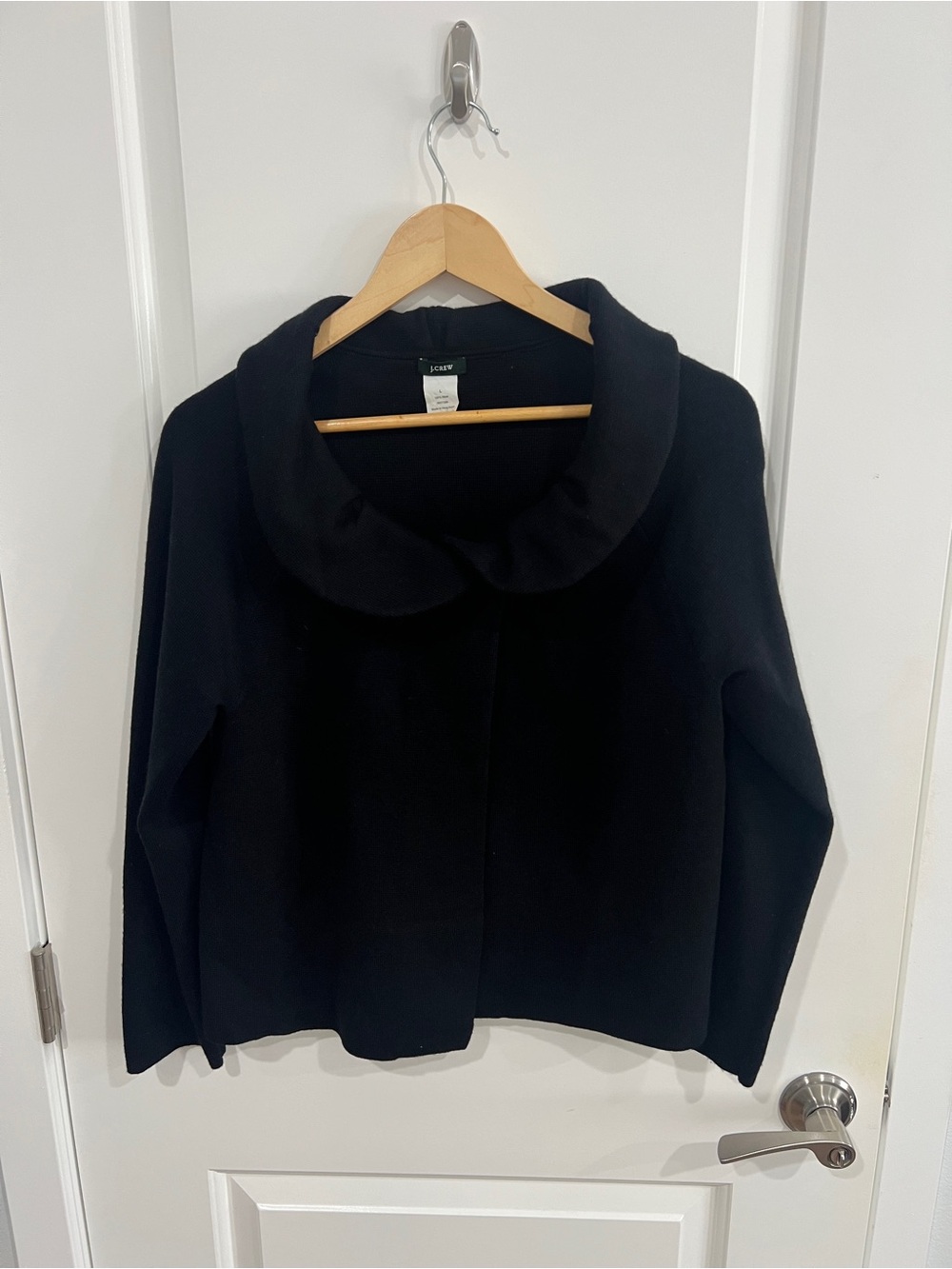90s J Crew Women's Two Button Cardigan 100% Wool Made in Hong Kong - sz L